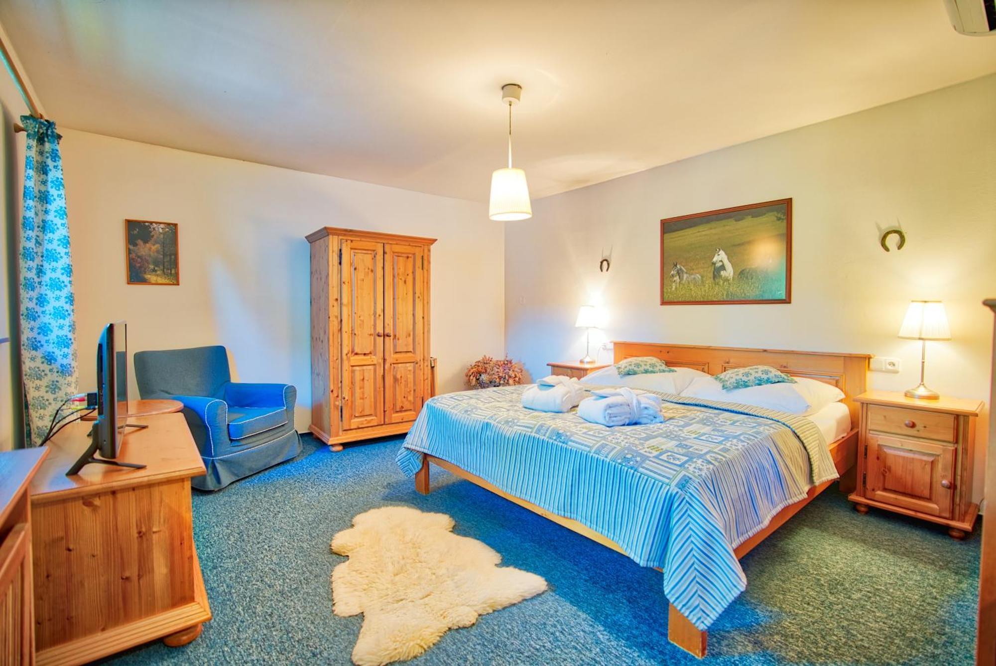 Apartman-Hotel Jitravsky Dvorec Rynoltice Eksteriør billede